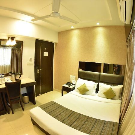 Hotel Manama Mumbai Exterior foto