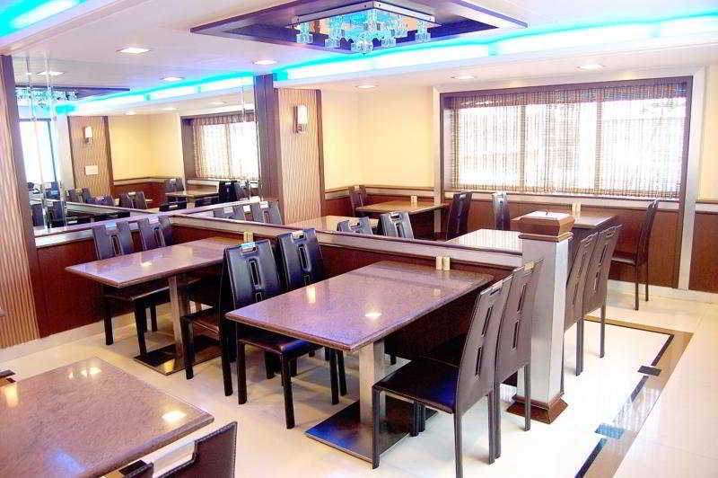 Hotel Manama Mumbai Exterior foto