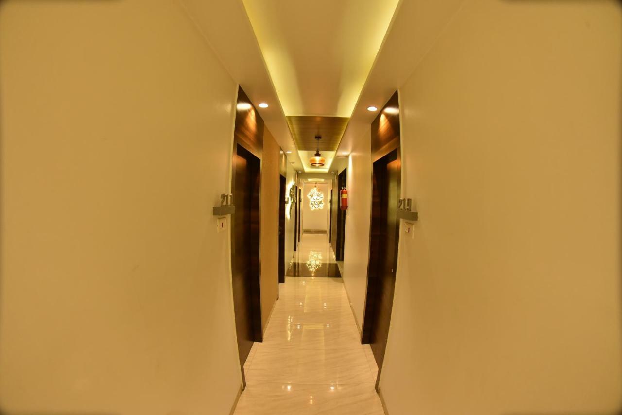 Hotel Manama Mumbai Exterior foto