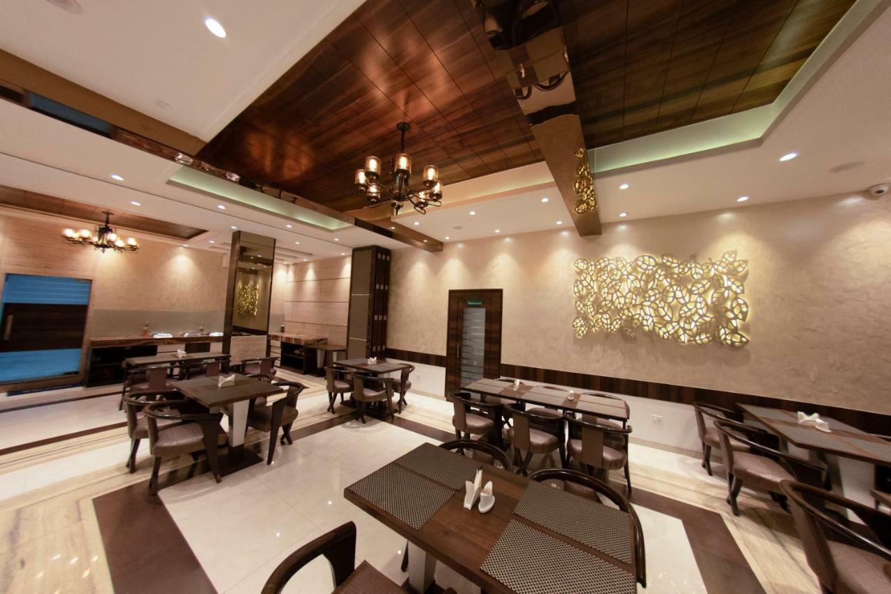 Hotel Manama Mumbai Exterior foto