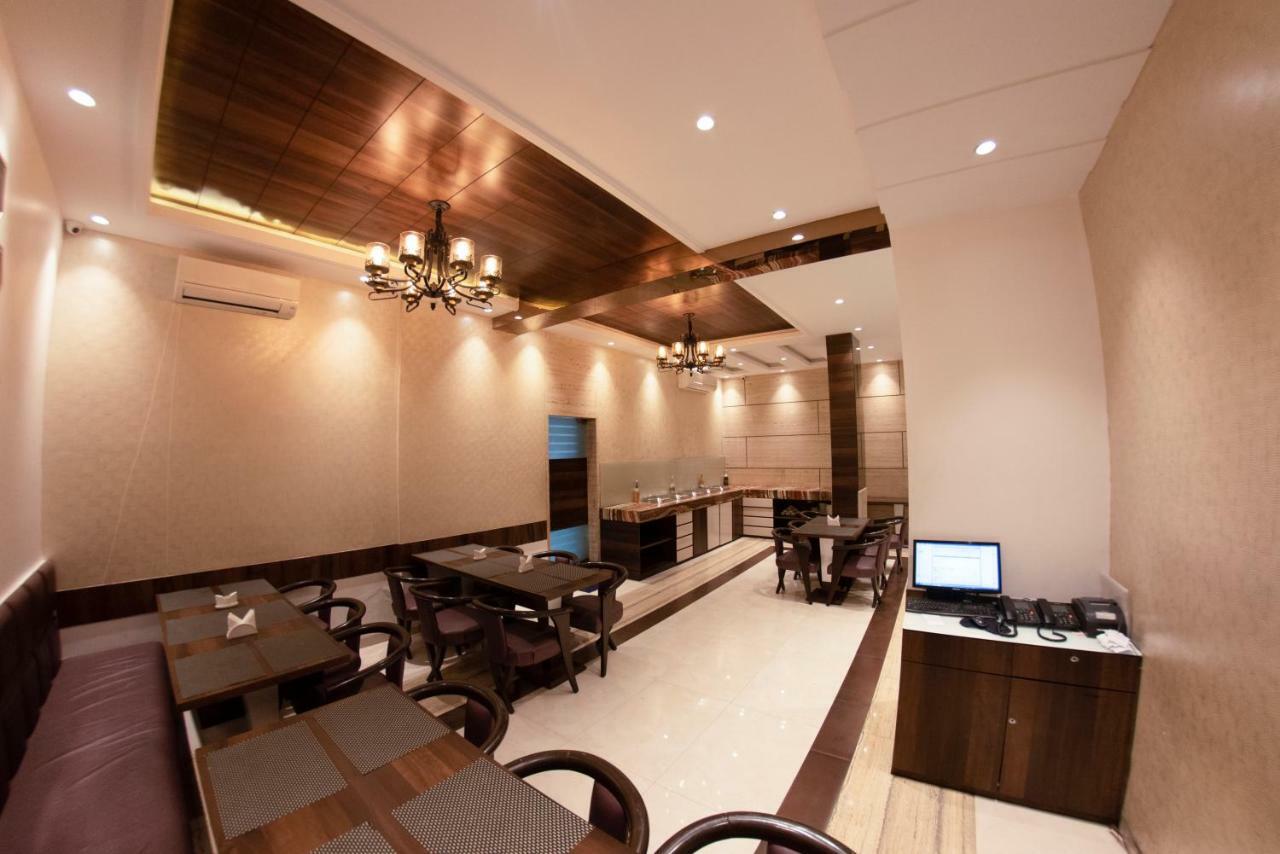 Hotel Manama Mumbai Exterior foto